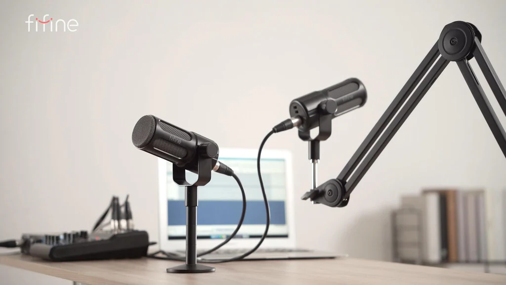 FIFINE TANK1 قابلیت اتصال به پایه